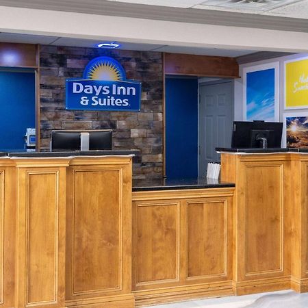 Days Inn & Suites By Wyndham Commerce Luaran gambar