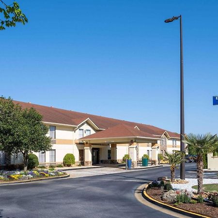 Days Inn & Suites By Wyndham Commerce Luaran gambar
